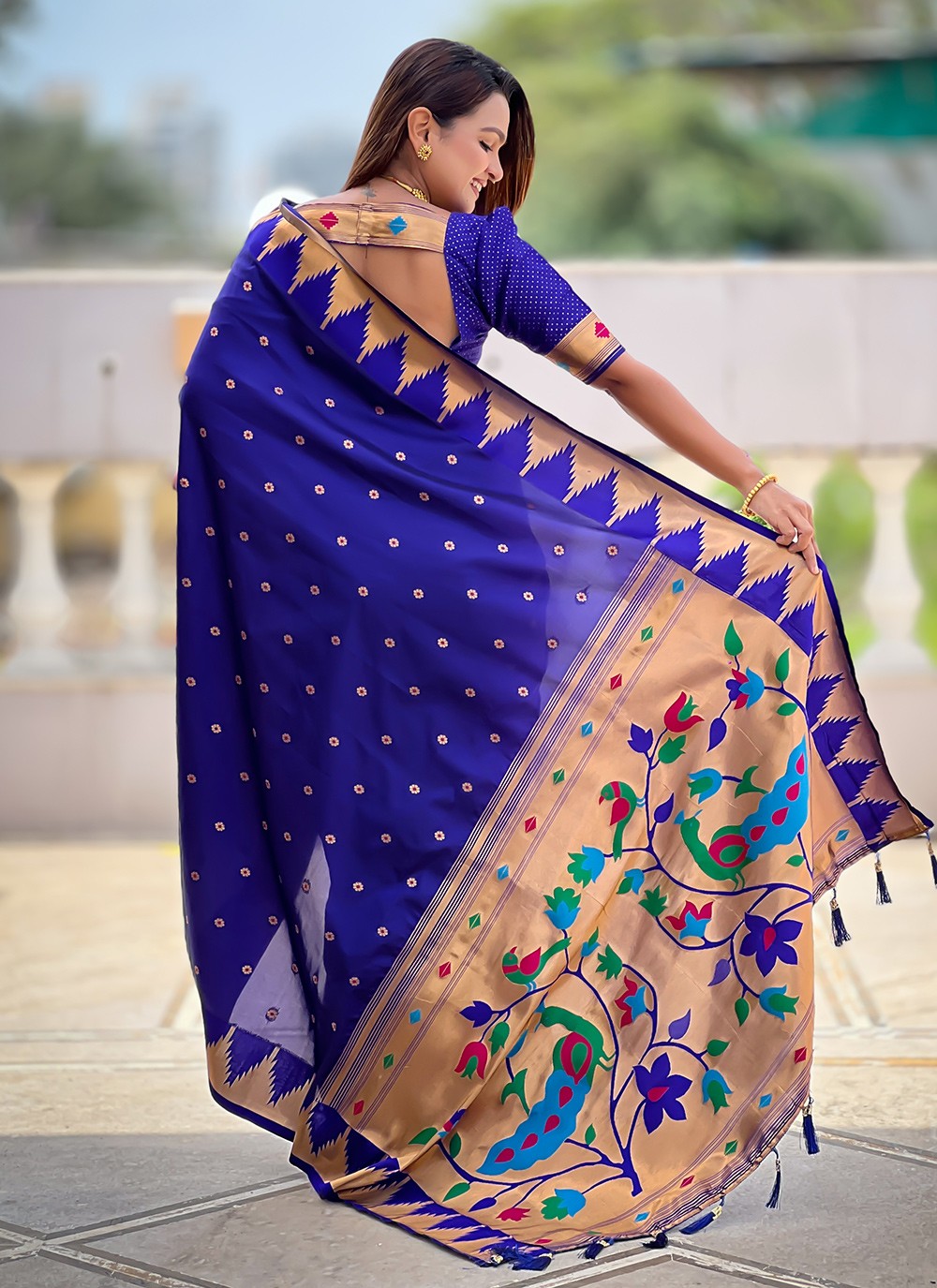 Blue Silk Contemporary Saree Jacquard Work, Meenakari S18364