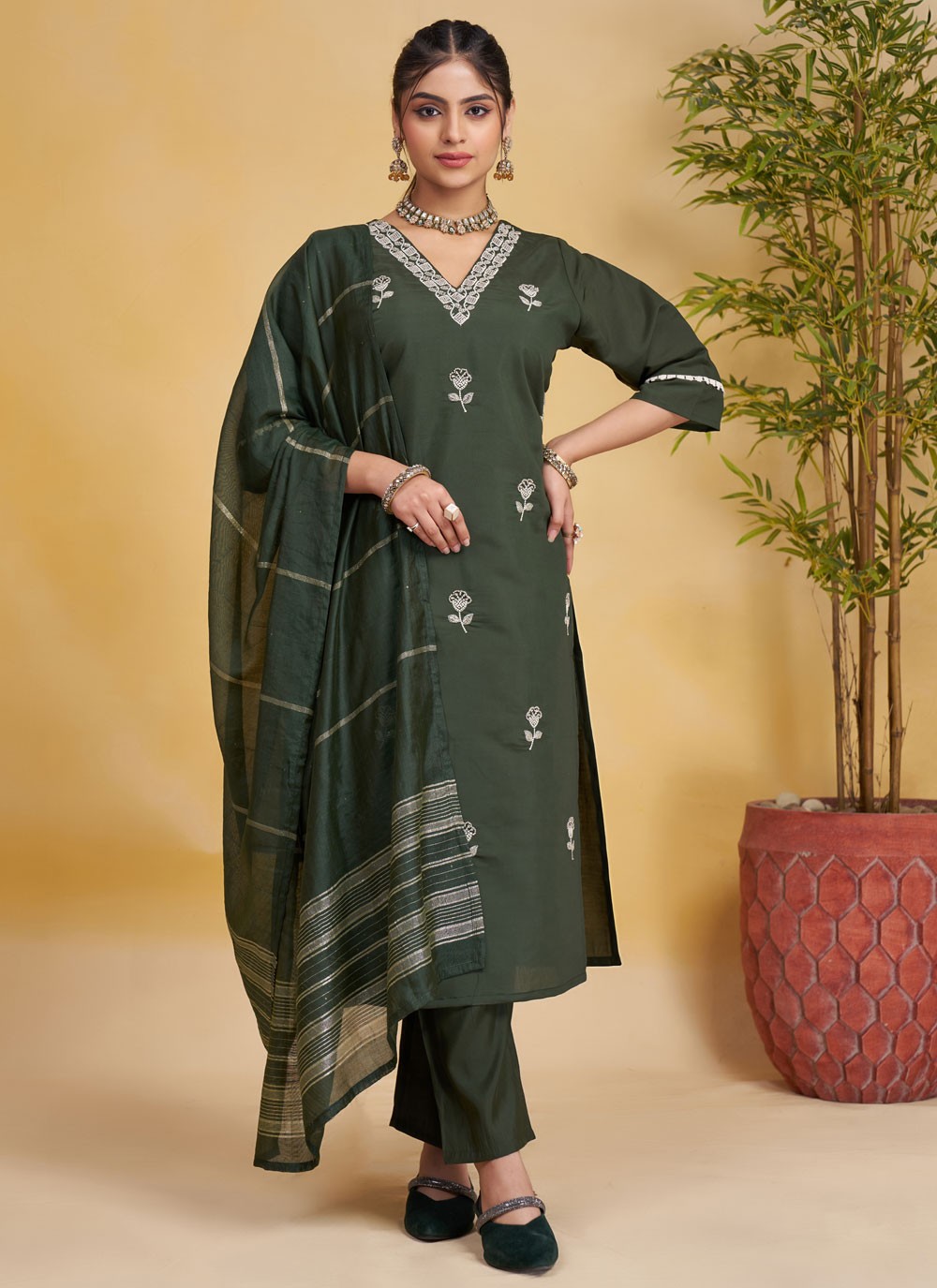 Beads Silk Green Pant Style Suit T6578