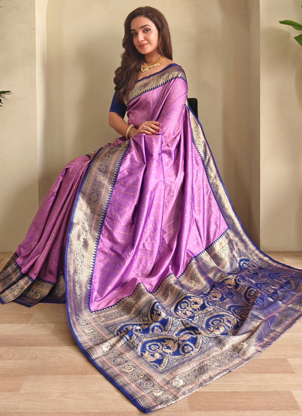 Lavender Silk Designer Saree Weaving Zari S18397