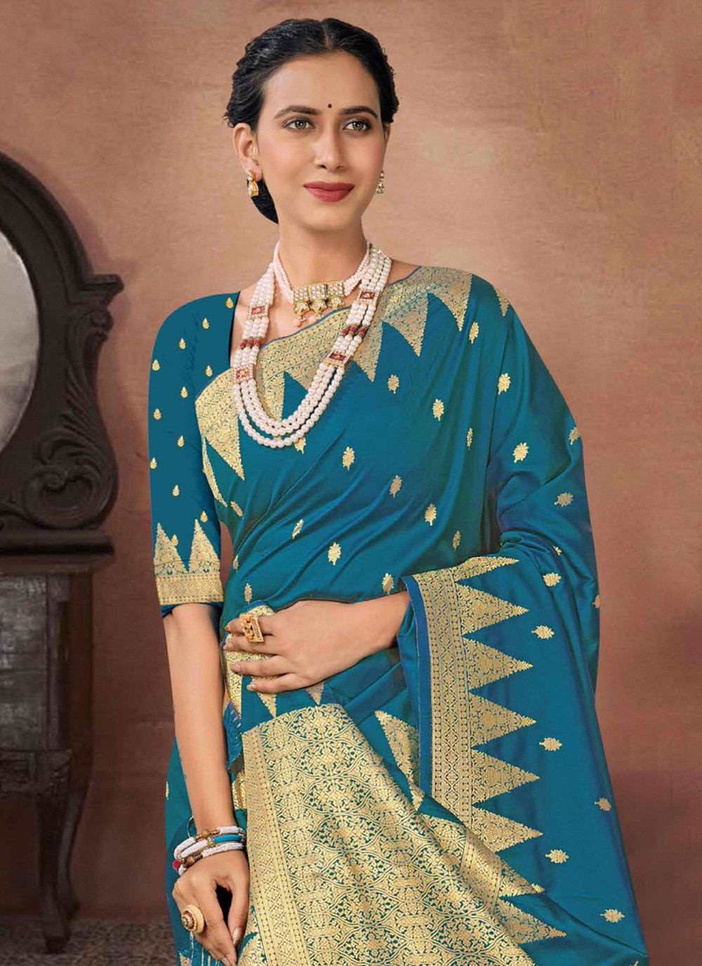 Traditional Woven Silk Saree - S7336