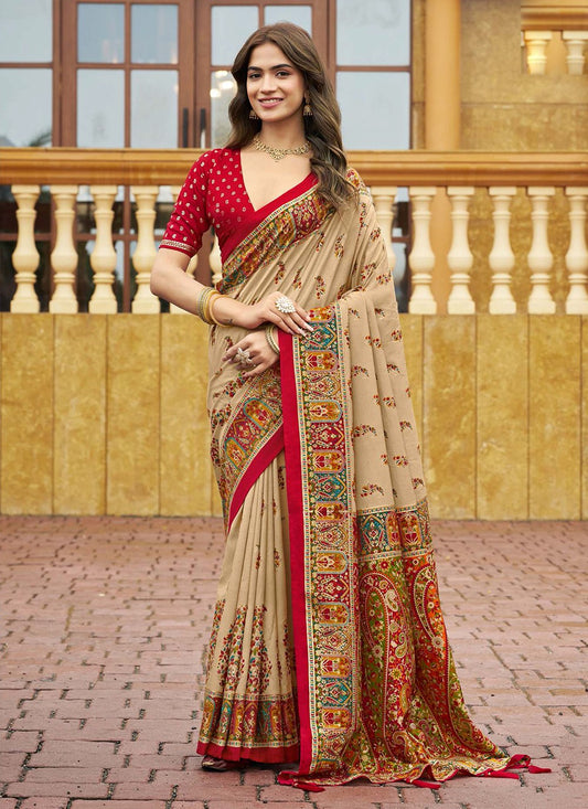 Beige Silk Classic Saree Digital Print S19353