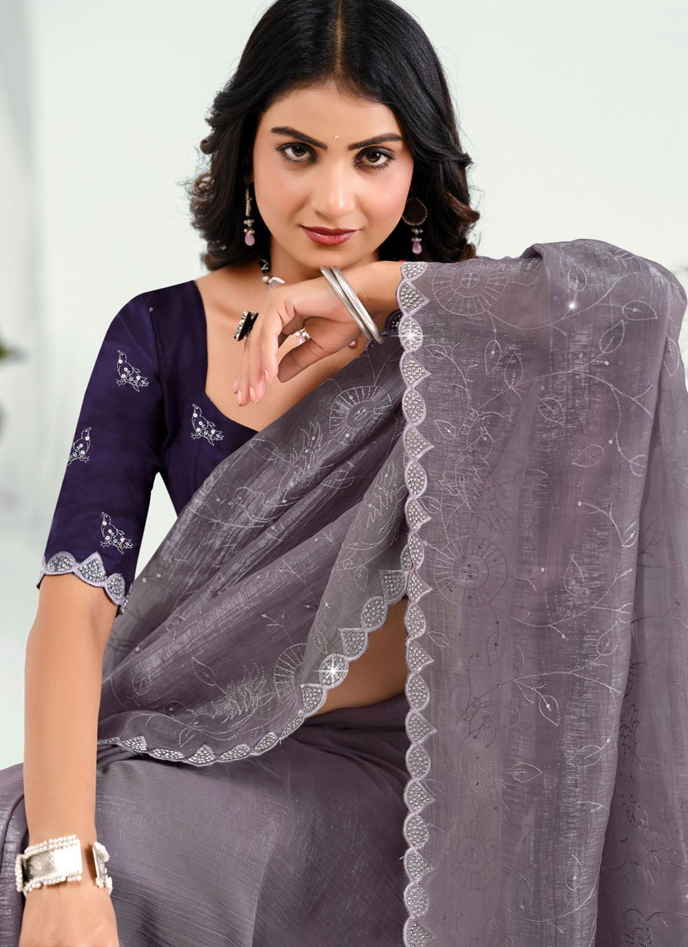 Grey Silk Classic Saree Embroidered S20508