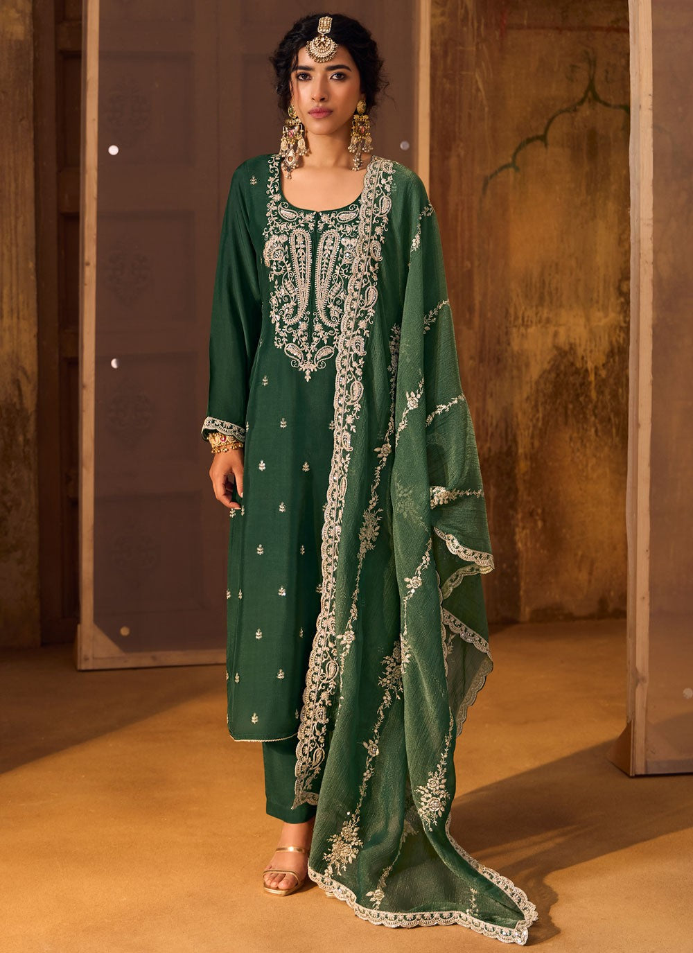 Salwar Suit Embroidered Green Silk T5555