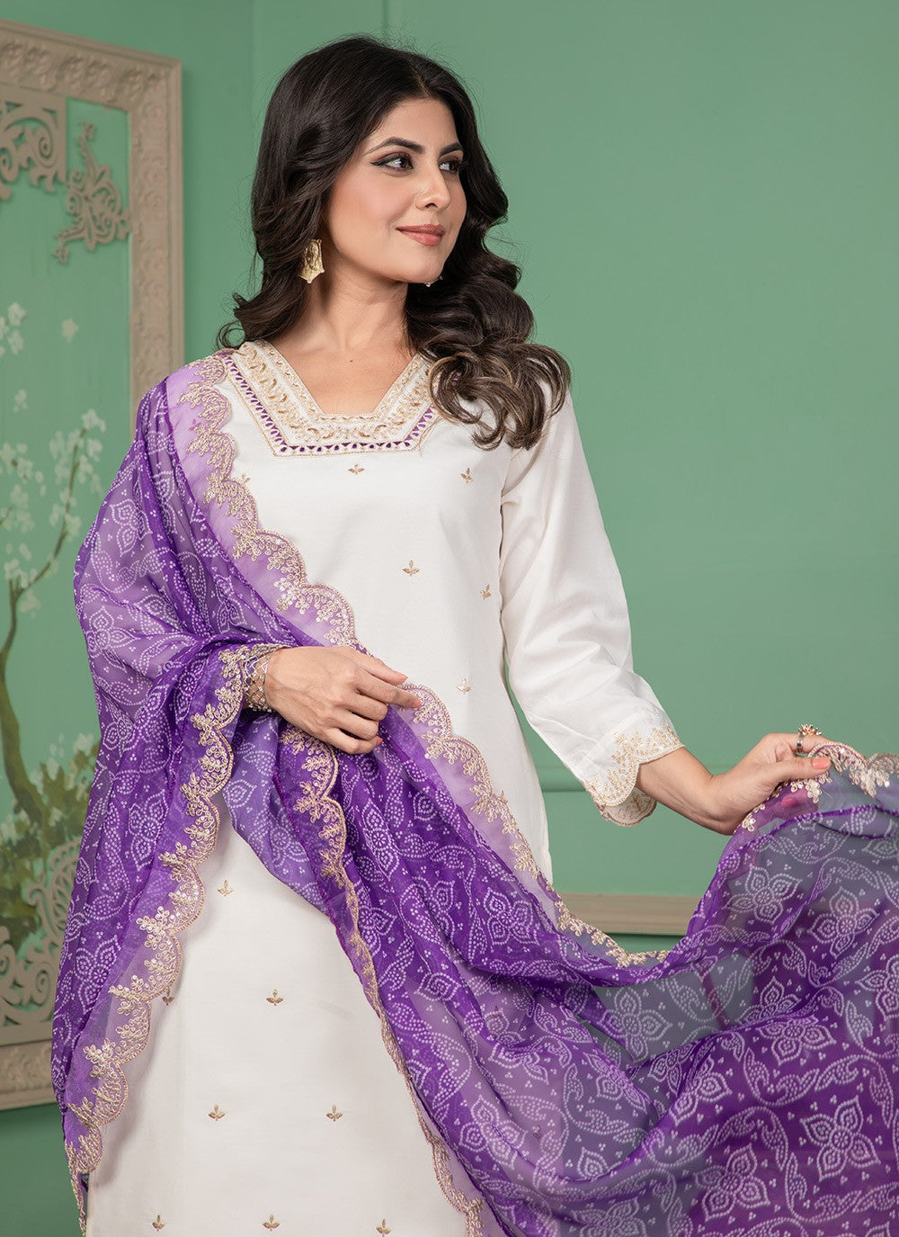 Pant Style Suit Embroidered Off White Silk T5021
