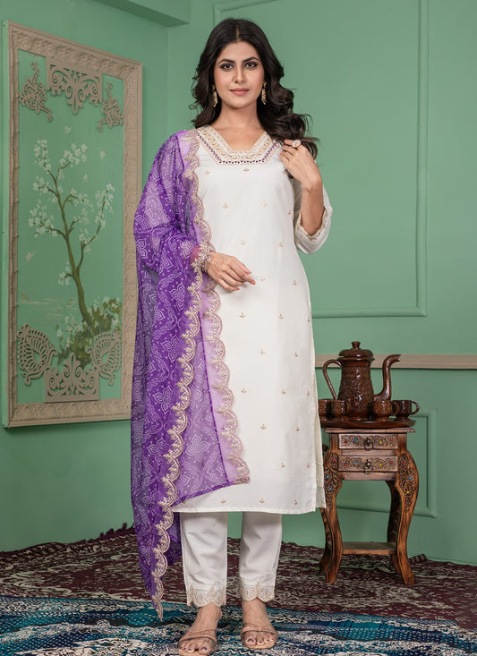 Pant Style Suit Embroidered Off White Silk T5021