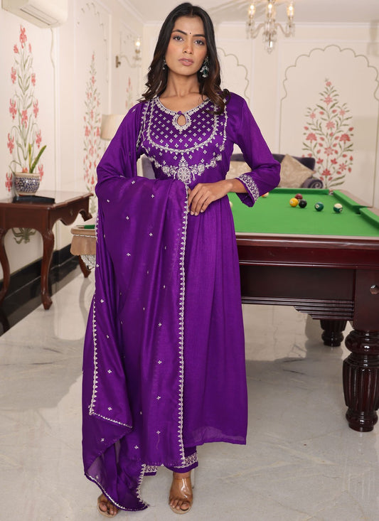 Embroidered Silk Purple Salwar Suit T5979