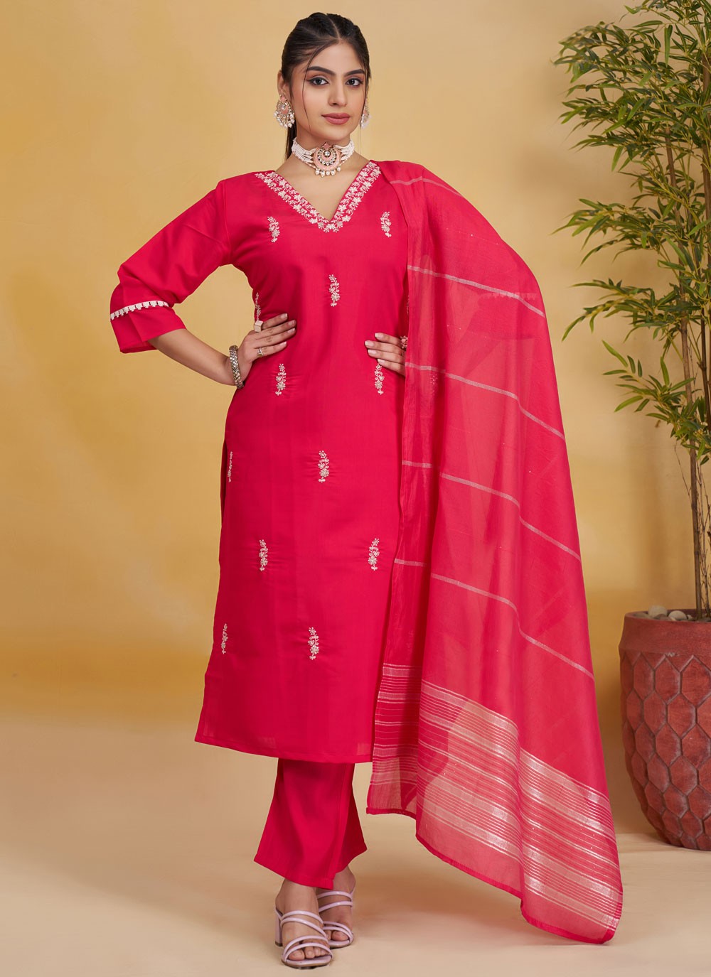 Beads Silk Pink Pant Style Suit T6579