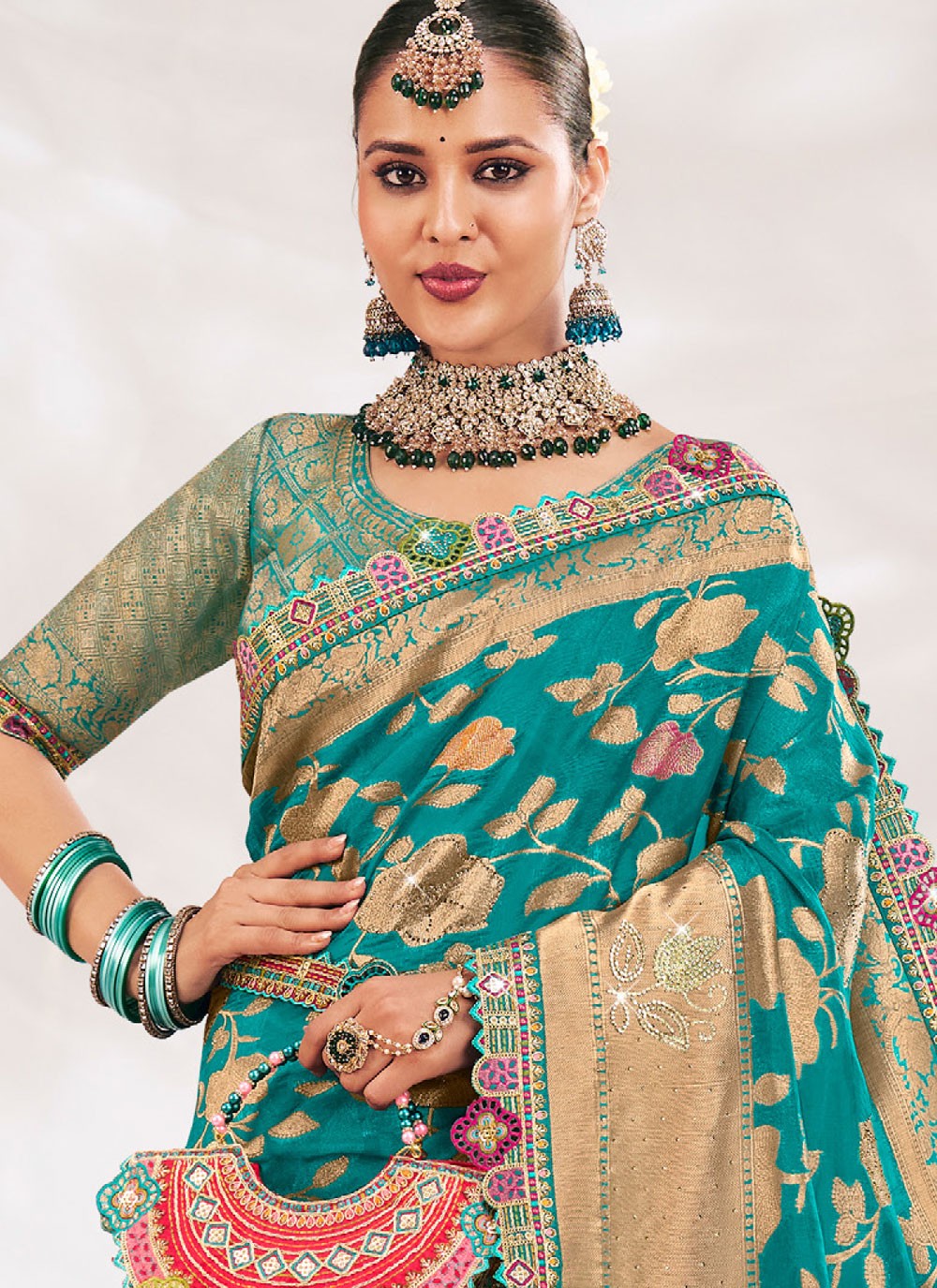 Green Silk Contemporary Saree Fancy Work S19614