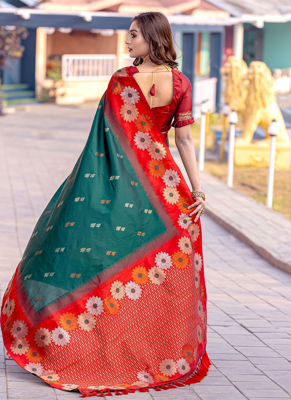 Classic Saree Printed Green Silk Saree S12560