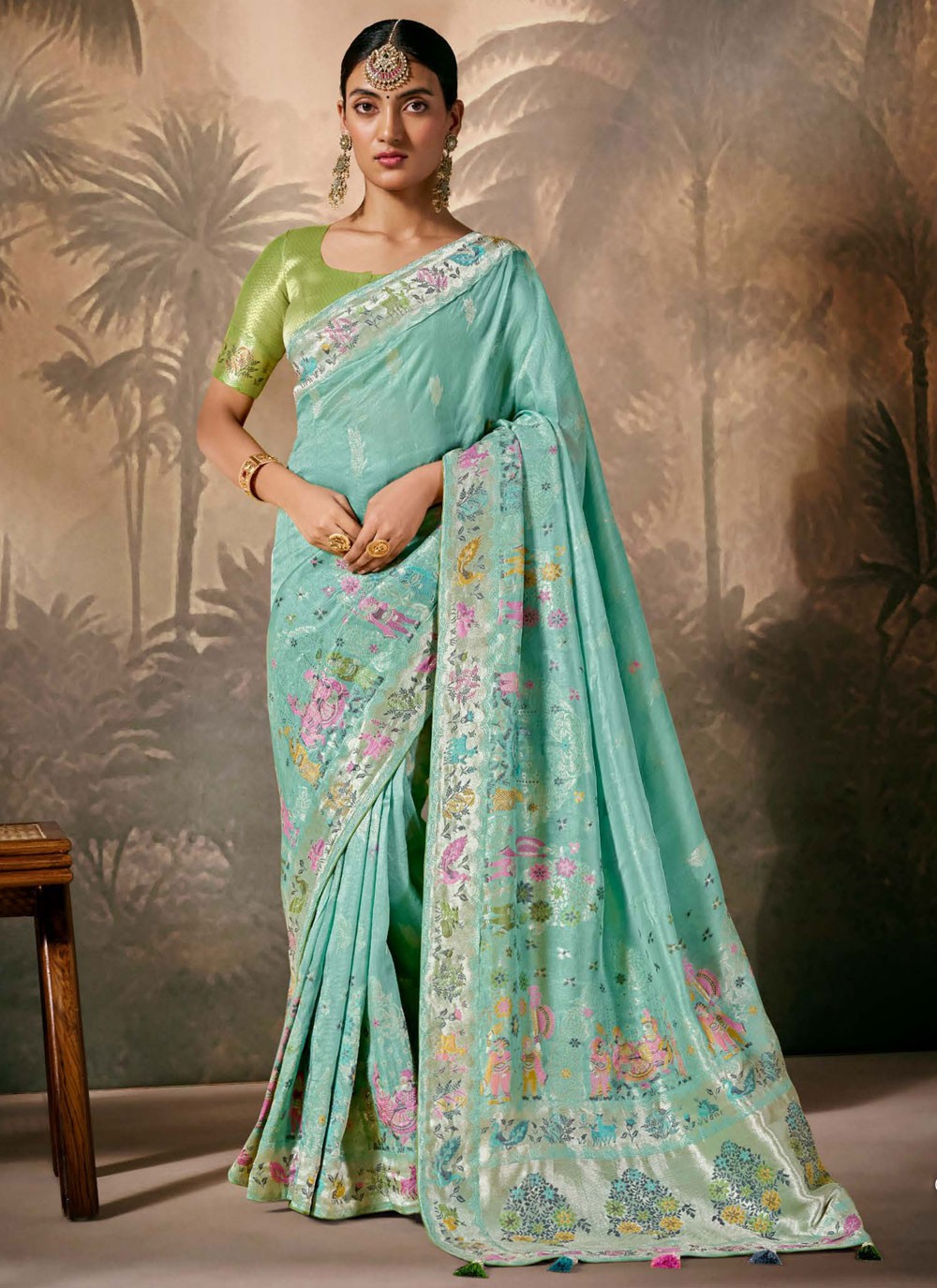 Classic Floral Printed Silk Saree - S8354