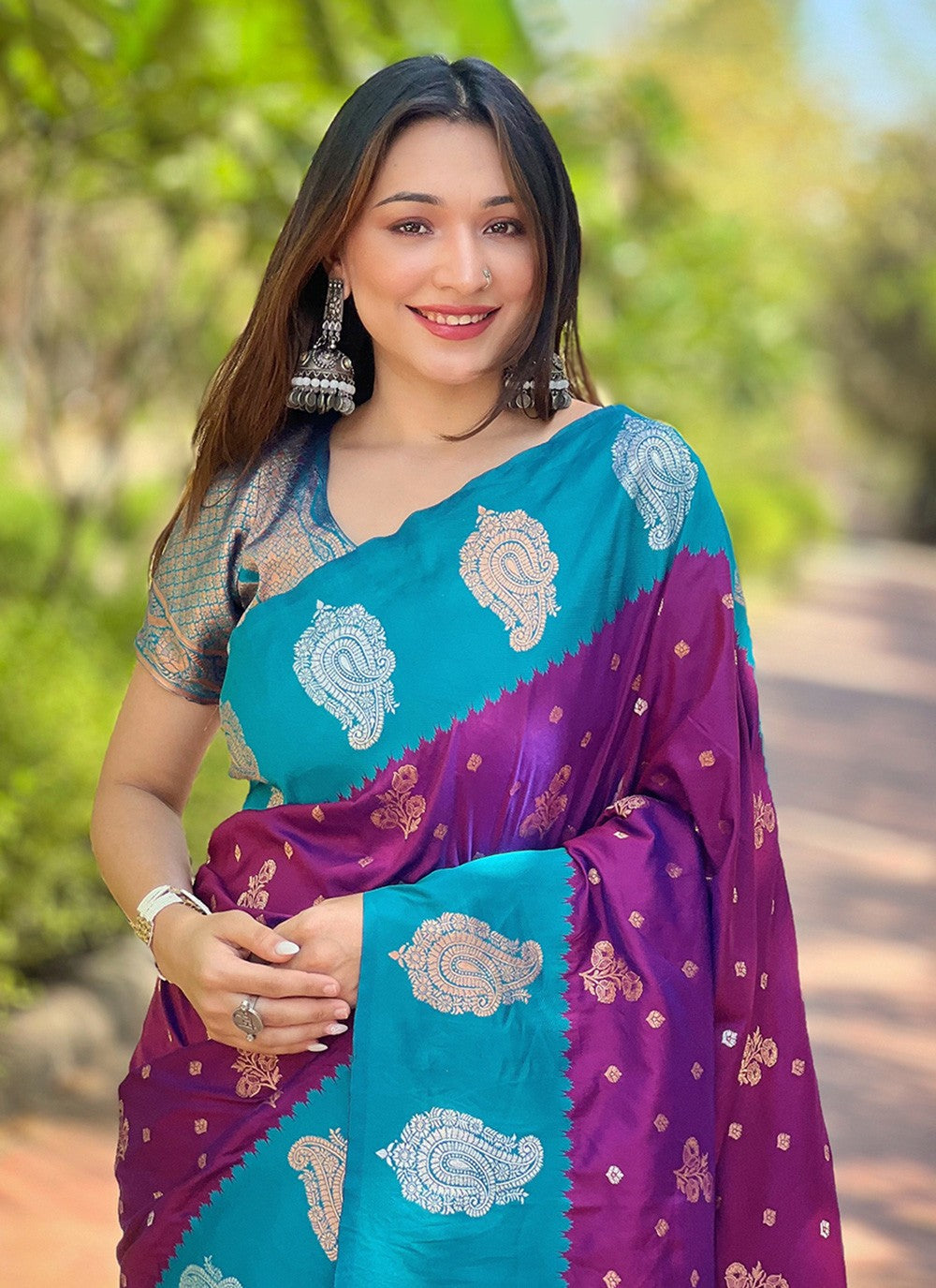 Trendy Saree Woven Purple Silk S12599