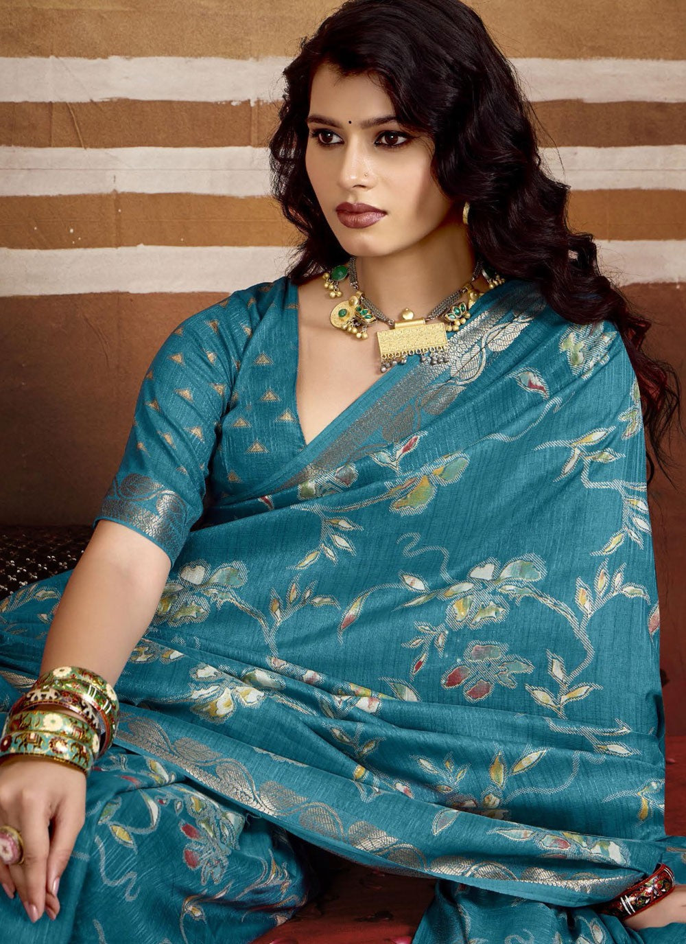 Firozi Silk Trendy Saree Printed, Weaving Zari S16252
