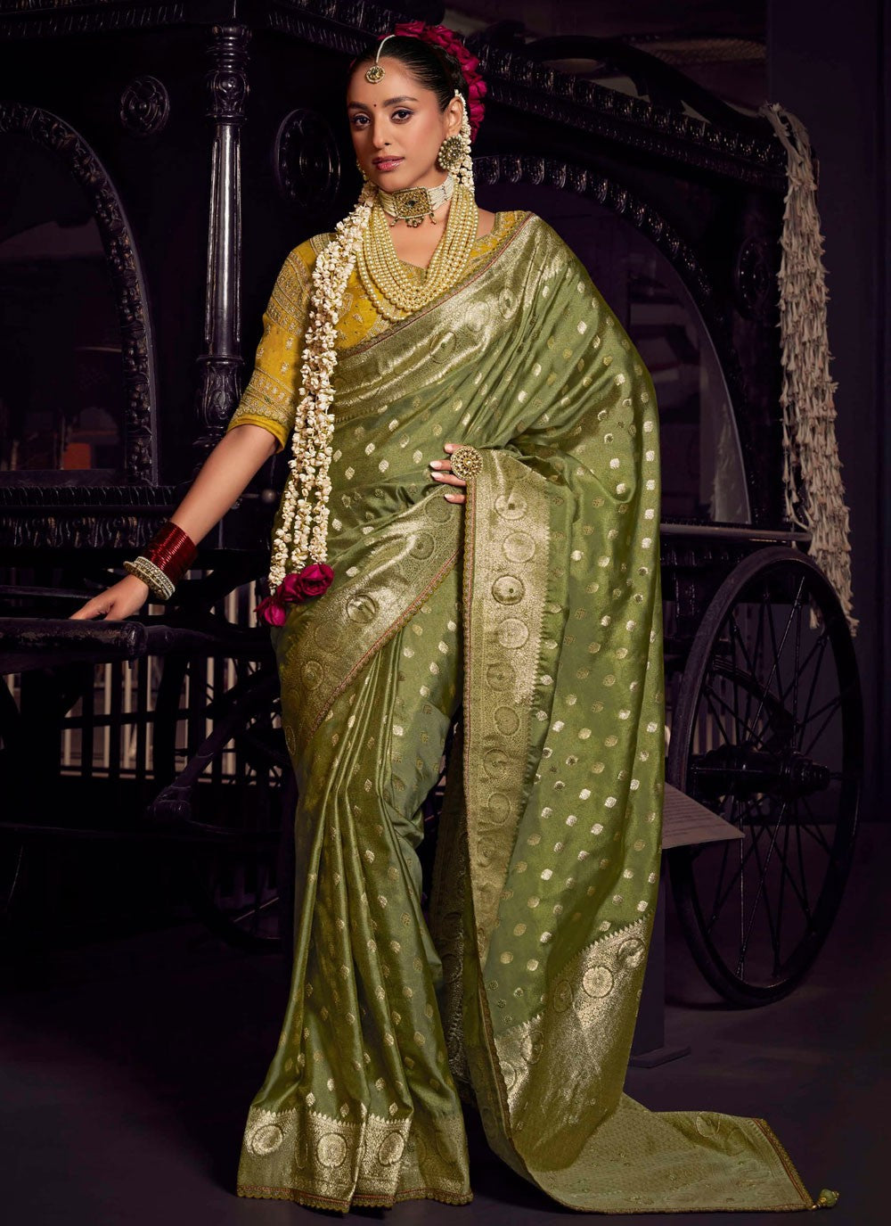 Banarasi Jari Silk Green Trendy Saree S15509