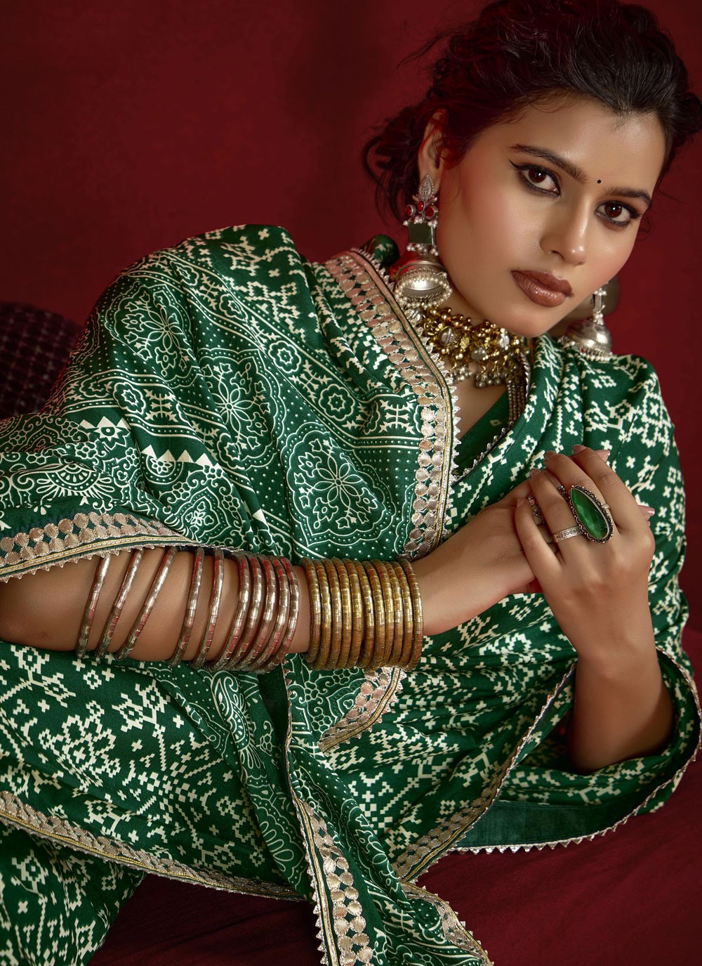 Green Silk Trendy Saree Border Work, Lace, Printed S17120