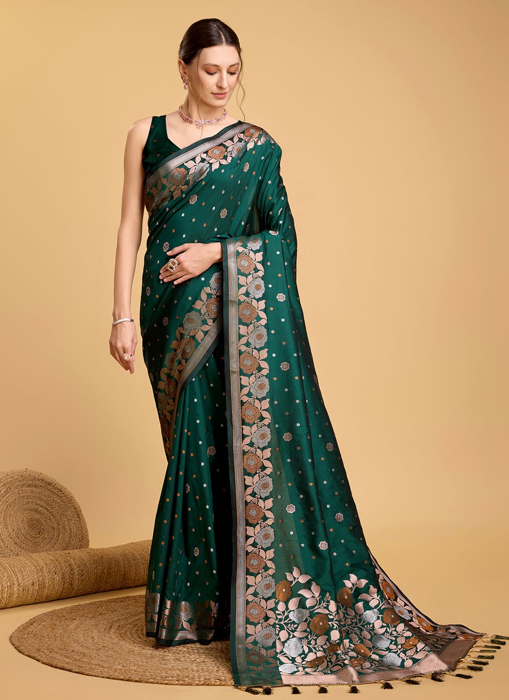 Classic Jacquard Work Silk Saree - S5657