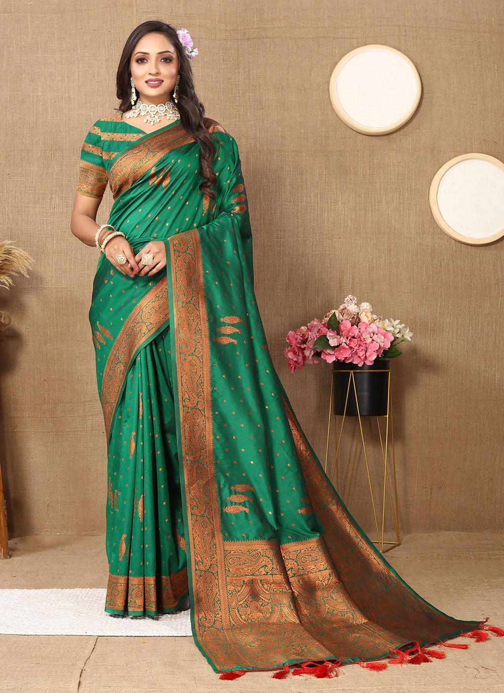 Classic Weaving Zari Silk Saree - S5472