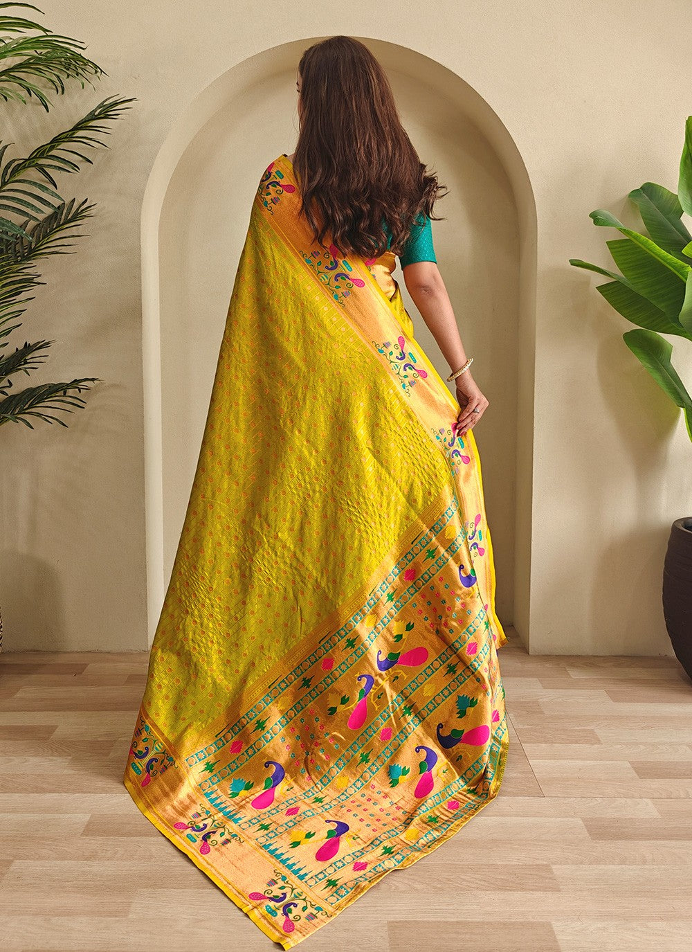 Green Silk Classic Saree Woven S16435
