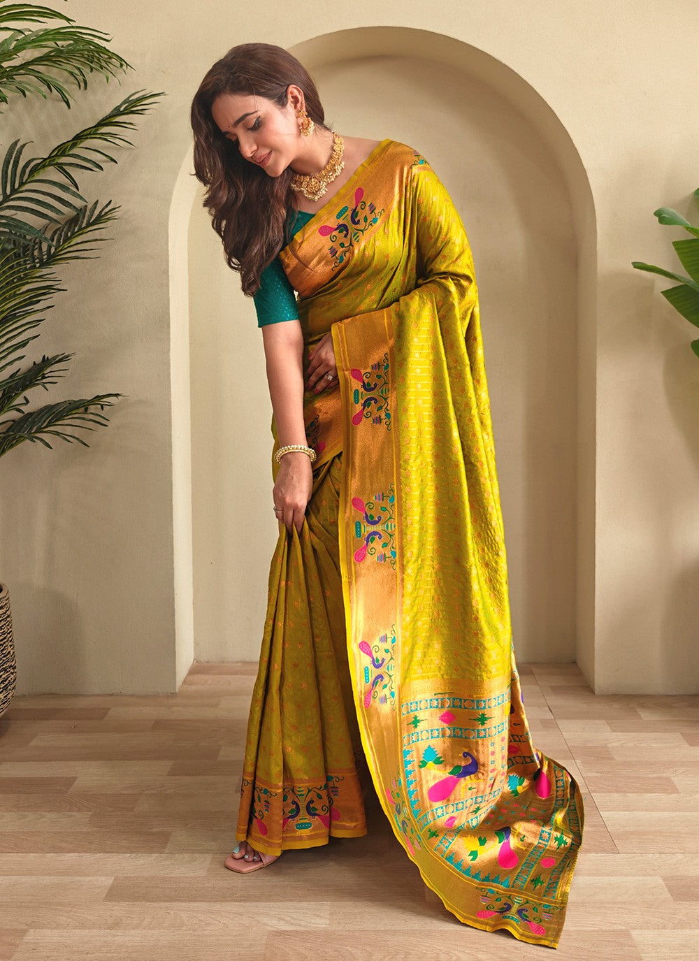 Green Silk Classic Saree Woven S16435