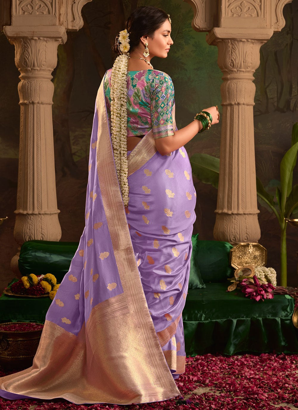 Weaving Zari Pure Dola Saree - S12085