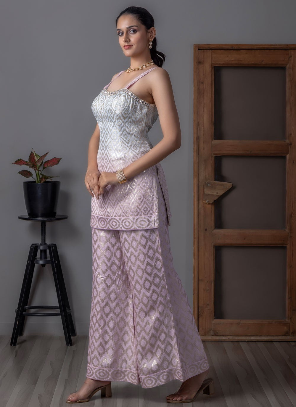 Archive Sequins, Thread 316701 Lavender T6791