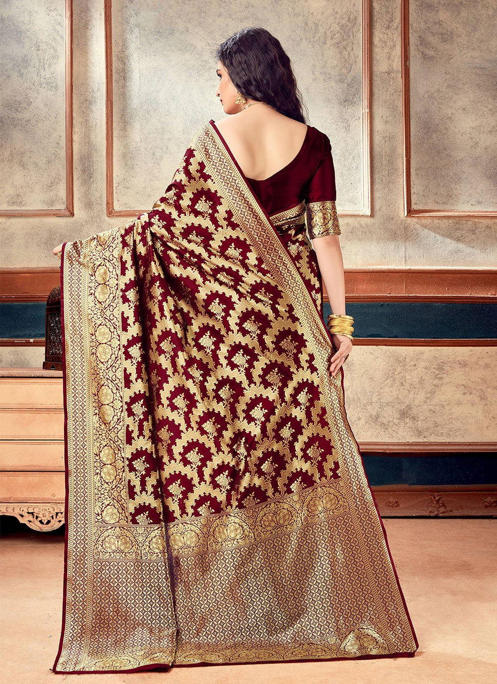 Trendy Weaving Zari Silk Saree - S2814