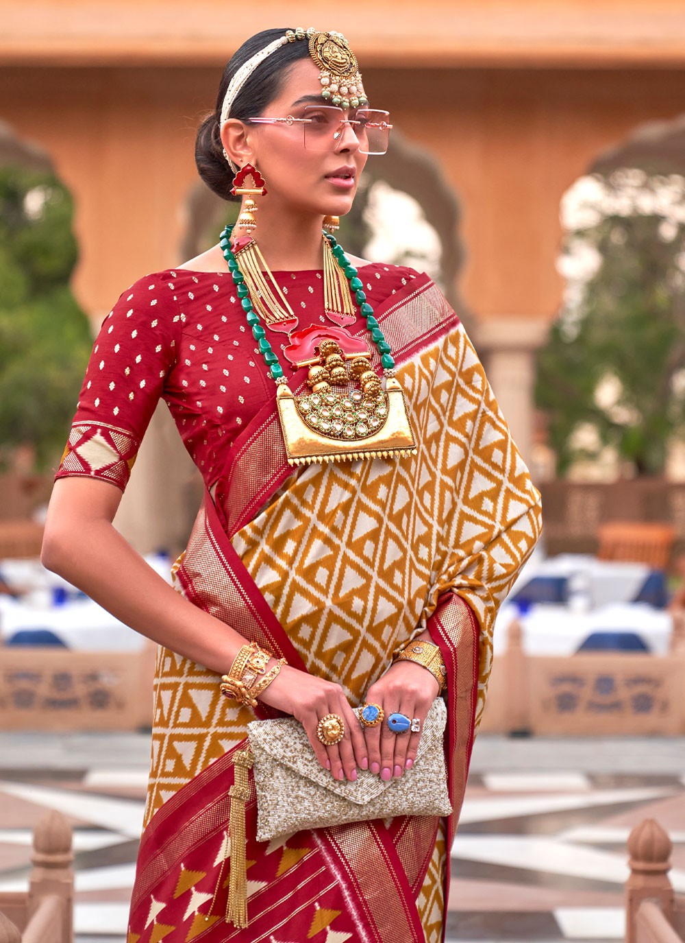 Classic Foliage Prints Silk Saree - S2648