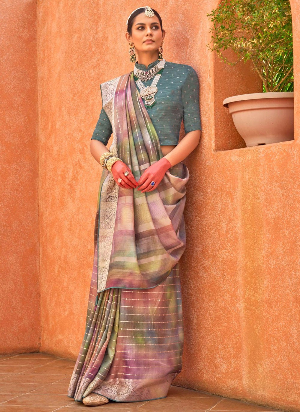 Classic Foliage Prints Silk Saree - S7811