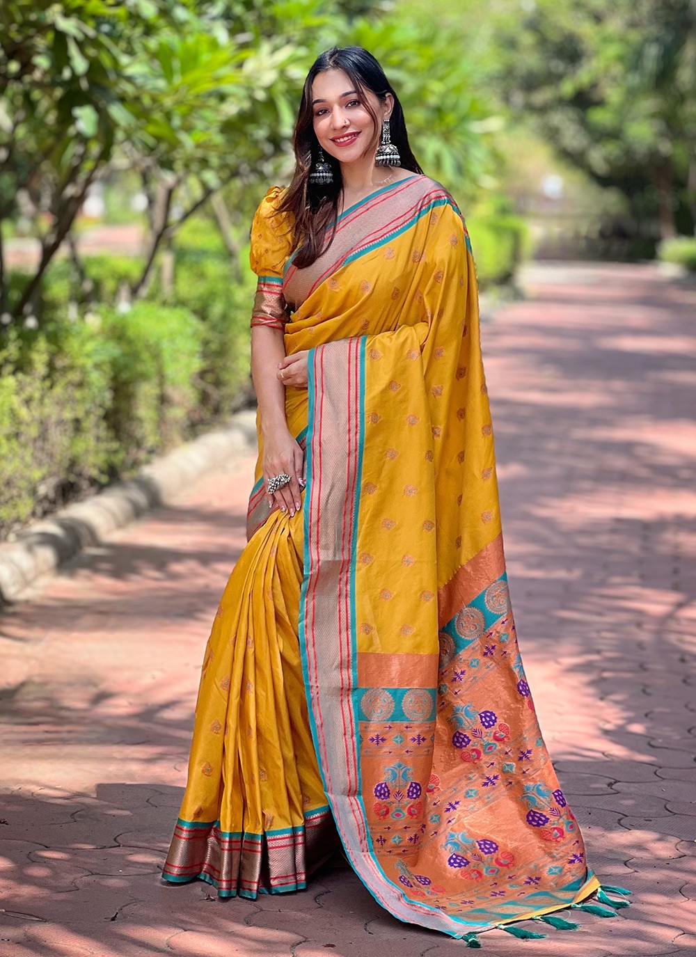 Classic Woven Silk Saree - S8072
