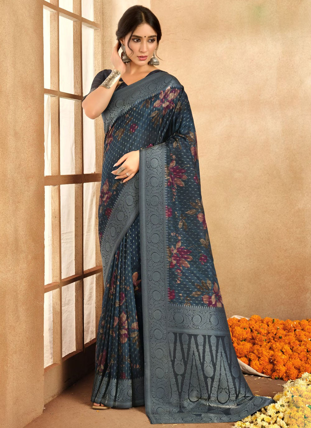 Traditional Weaving Zari Navy Blue Silk Saree S13329