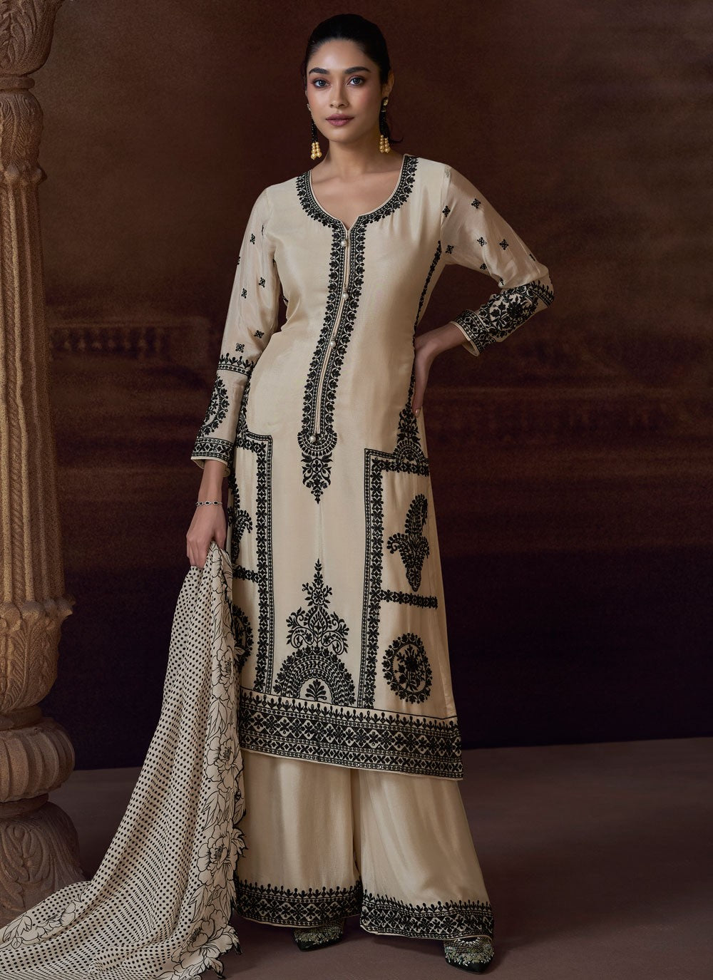 Embroidered Chinon Off White Salwar Suit T5933