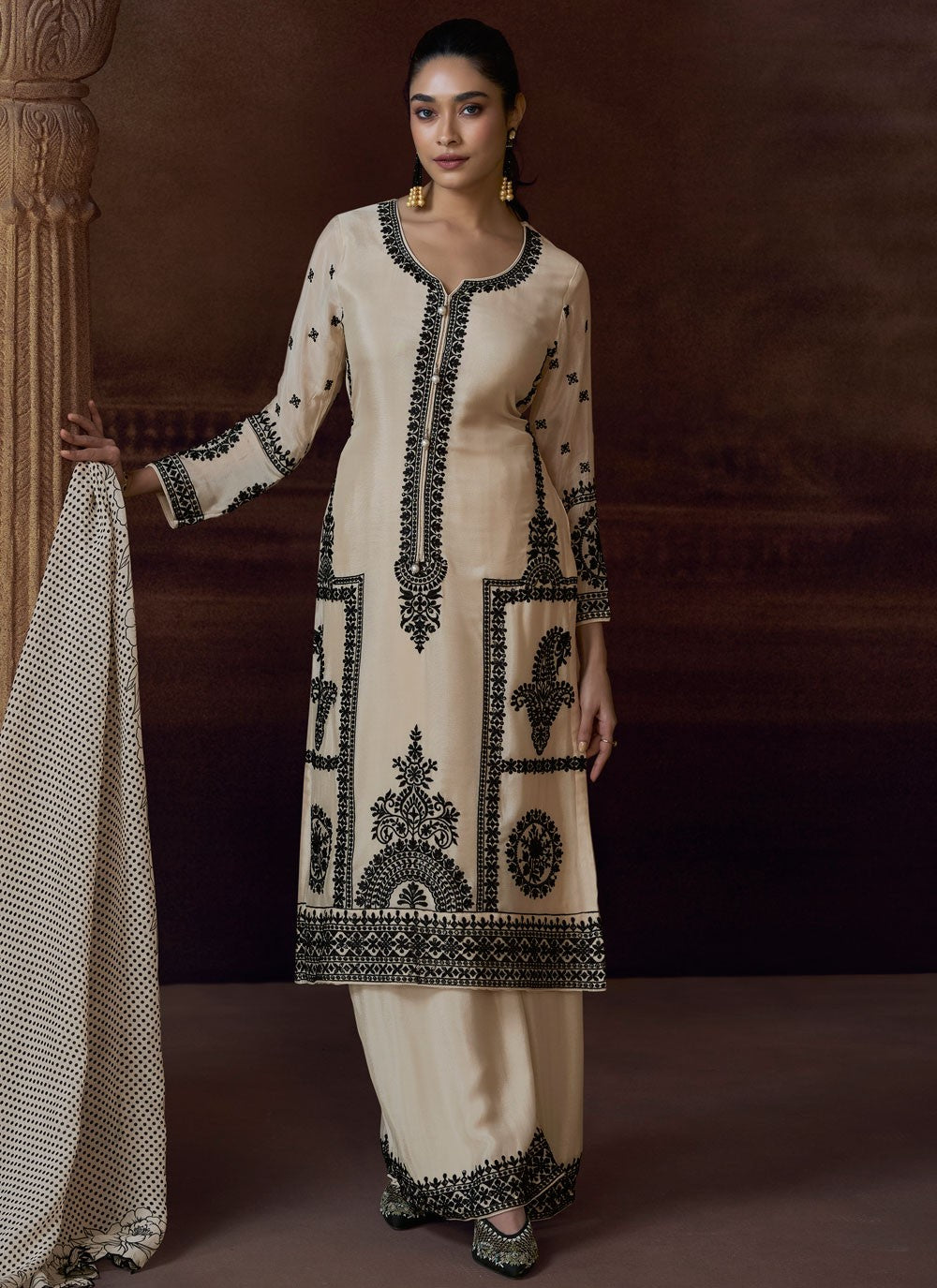 Embroidered Chinon Off White Salwar Suit T5933