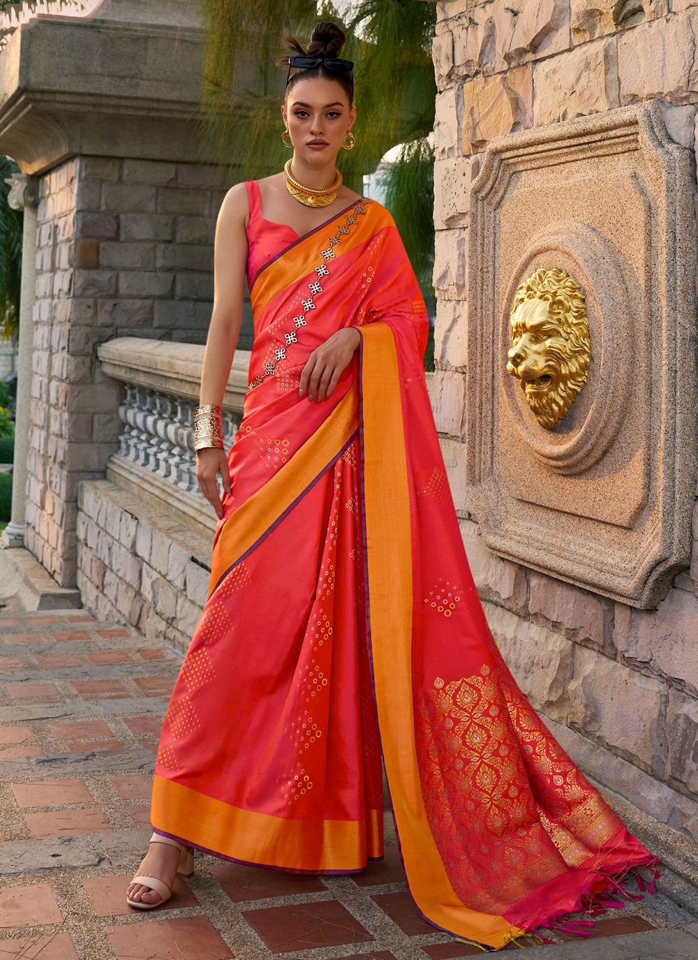 Trendy Weaving Zari Silk Saree - S5895