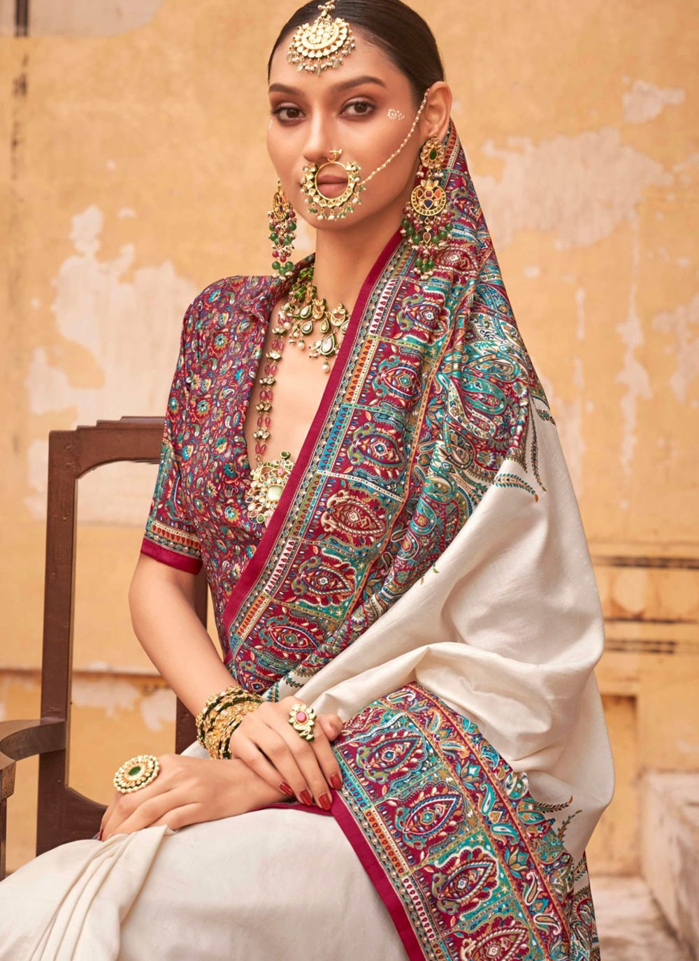 Paisley Printed Silk Off White Saree S14198