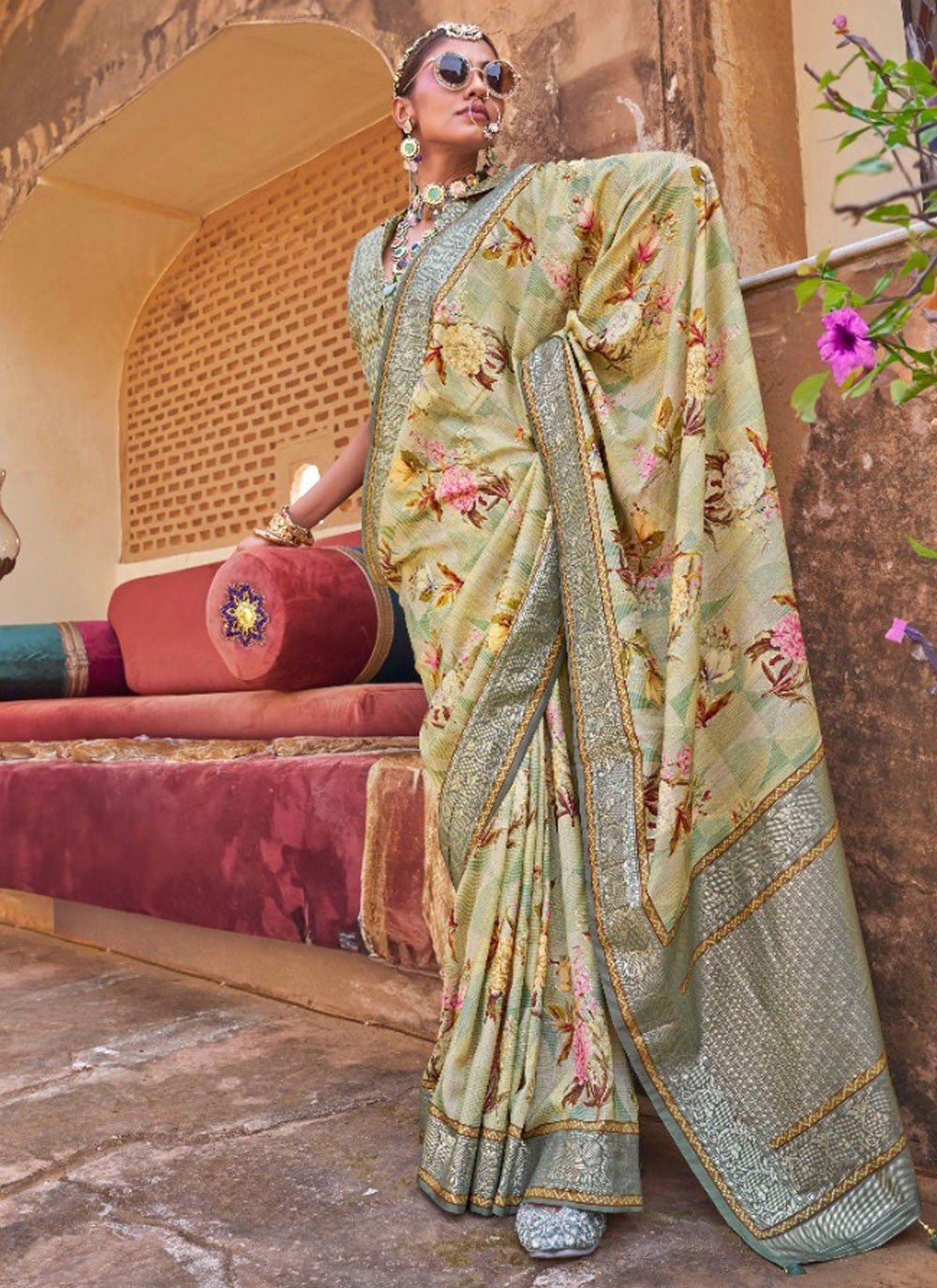 Border Work, Foliage Prints, Weaving Zari Silk Saree - S12095