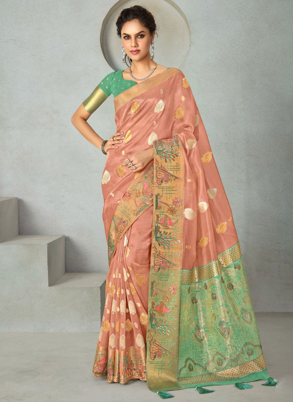 Classic Weaving Zari Silk Saree - S7689