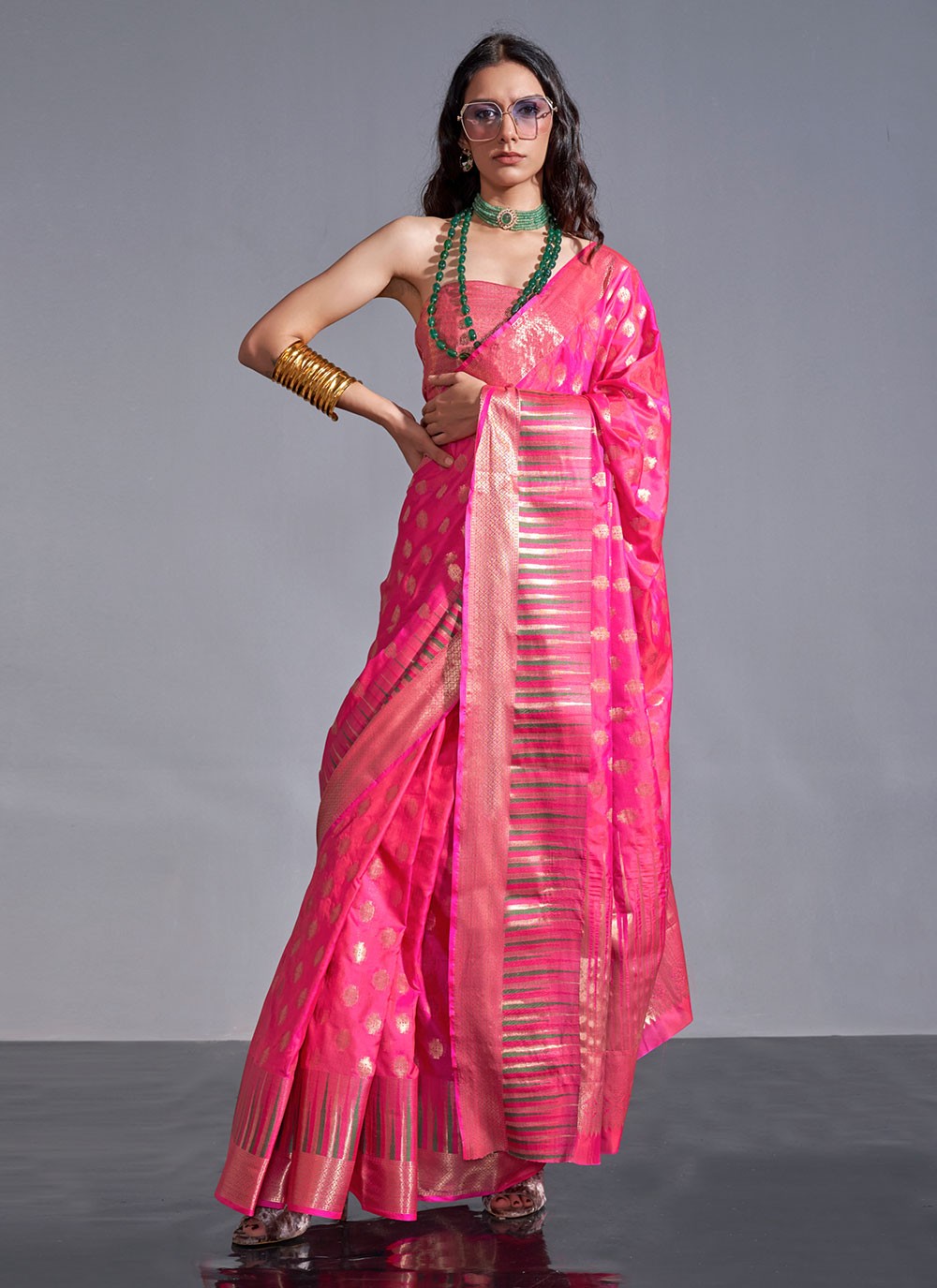 Trendy Woven Silk Saree - S5041