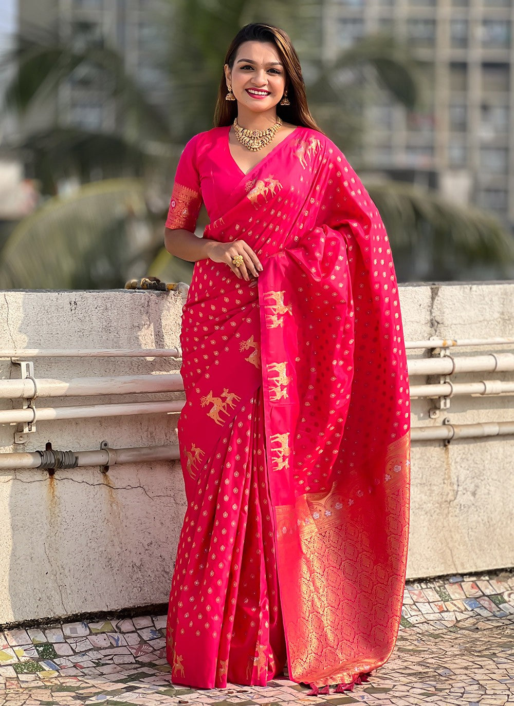 Contemporary Weaving Zari Pink Silk Saree S13152
