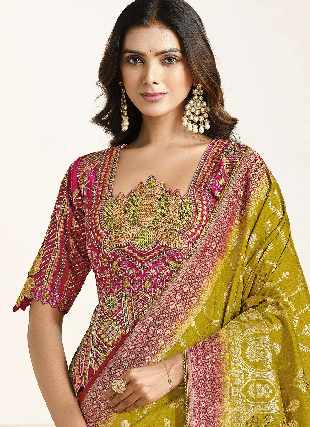 Green Silk Classic Saree Fancy Work, Weaving Zari, Zari S18841