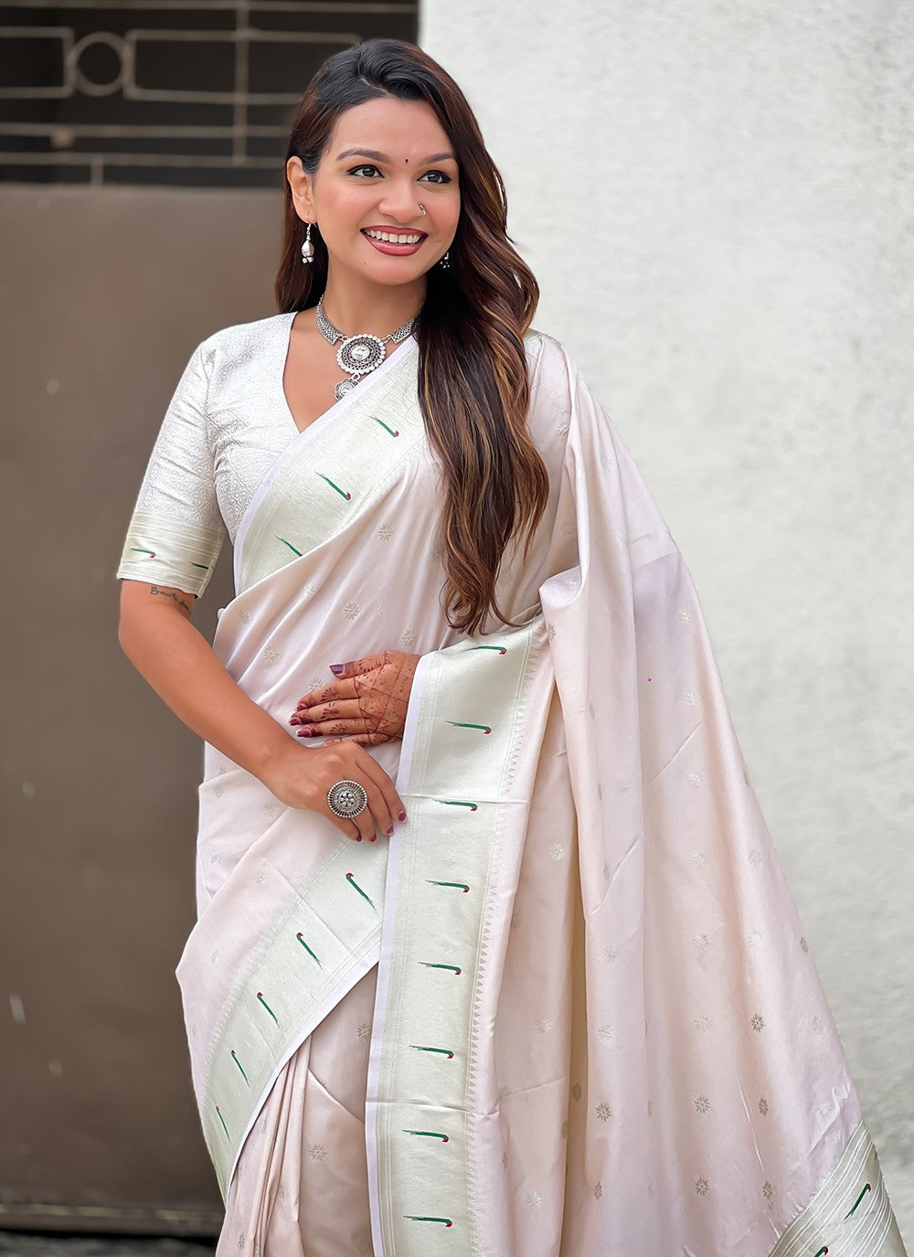 Pink Silk Contemporary Saree Woven, Zari S19443