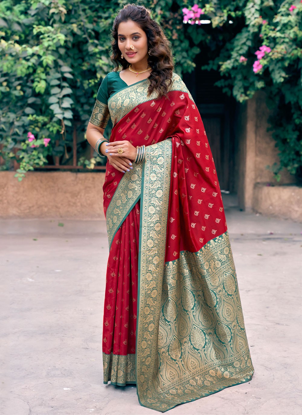 Traditional Weaving Zari Red Silk Saree S13285