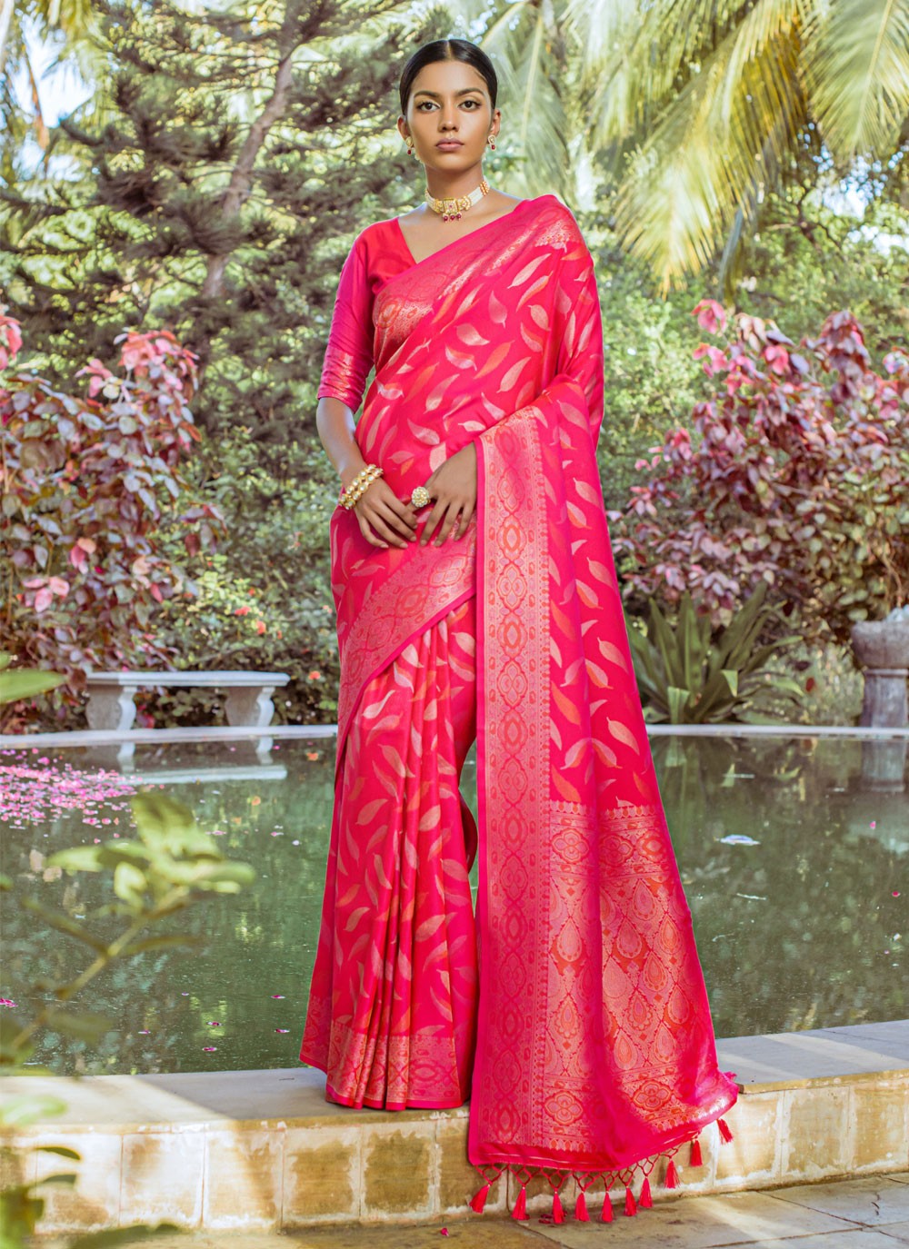 Classic Woven Silk Saree - S4010