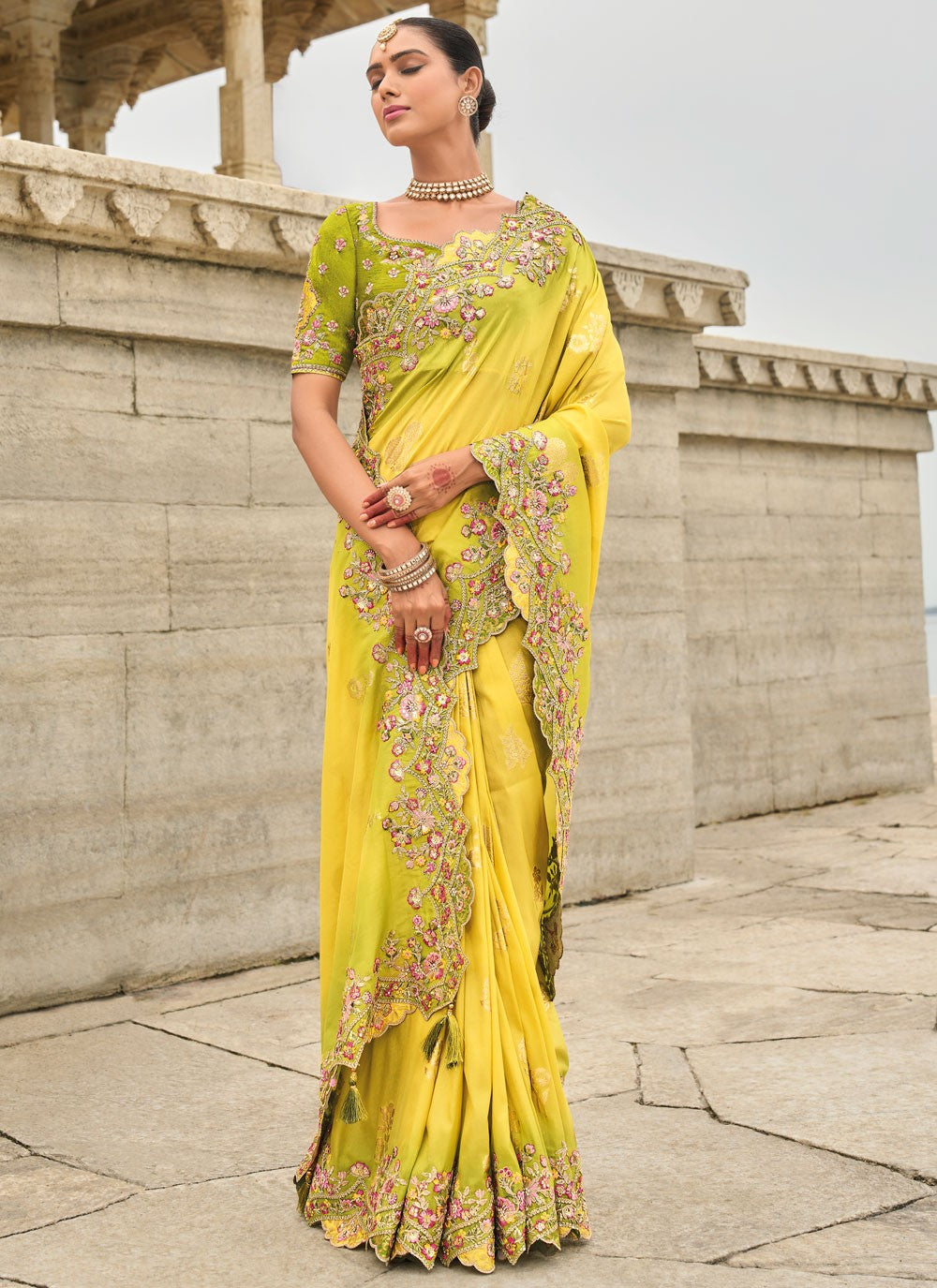 Classic Saree Buttis Yellow Silk Saree S13022