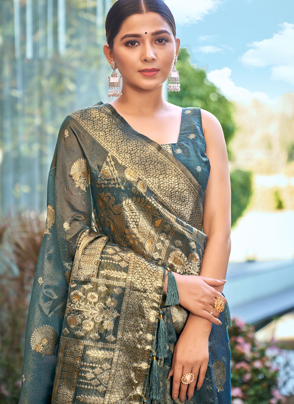 Classic Woven Silk Saree - S6408