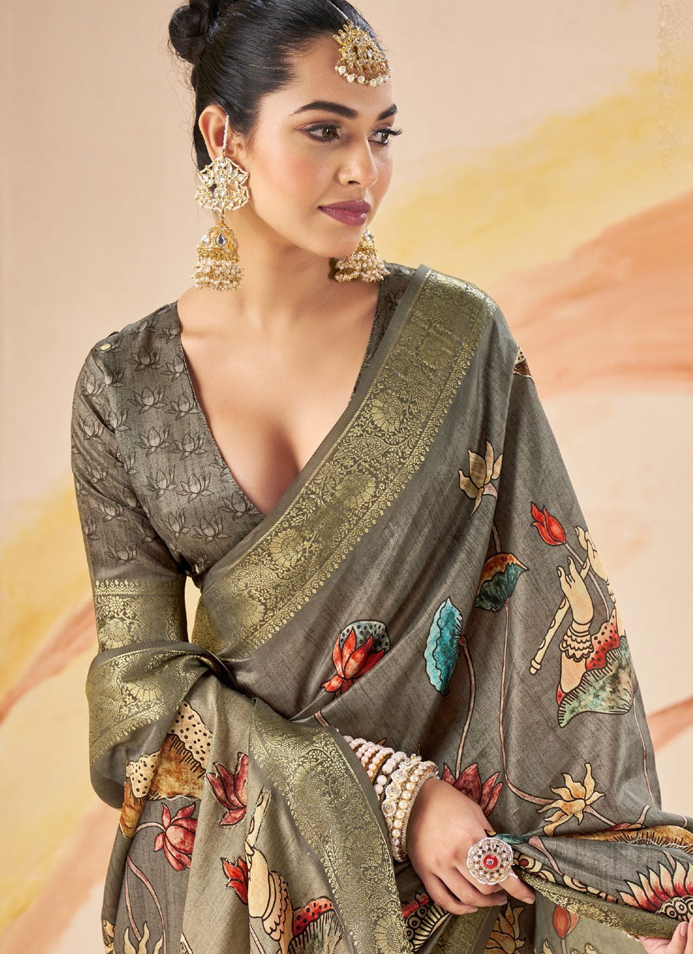 Grey Silk Traditional Saree Printed, Weaving Zari S19099