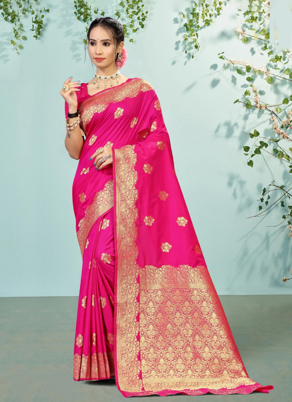 Classic Woven Silk Saree - S7371