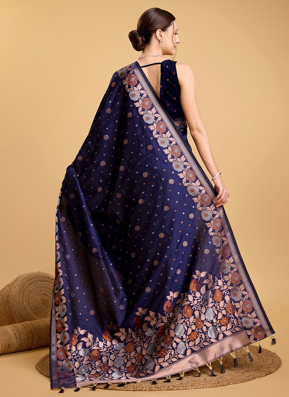 Classic Jacquard Work Silk Saree - S5657