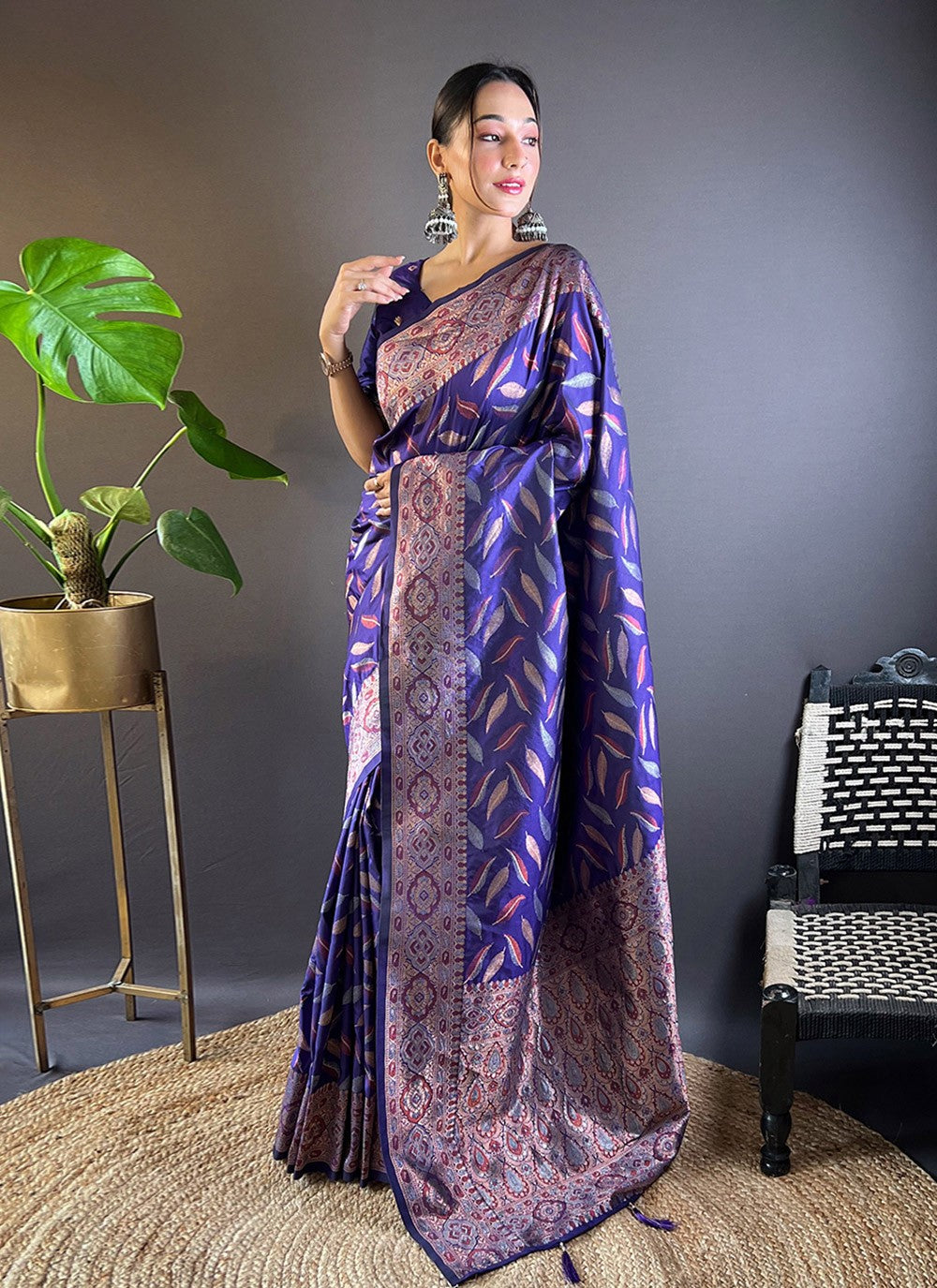 Trendy Woven Silk Saree - S8110