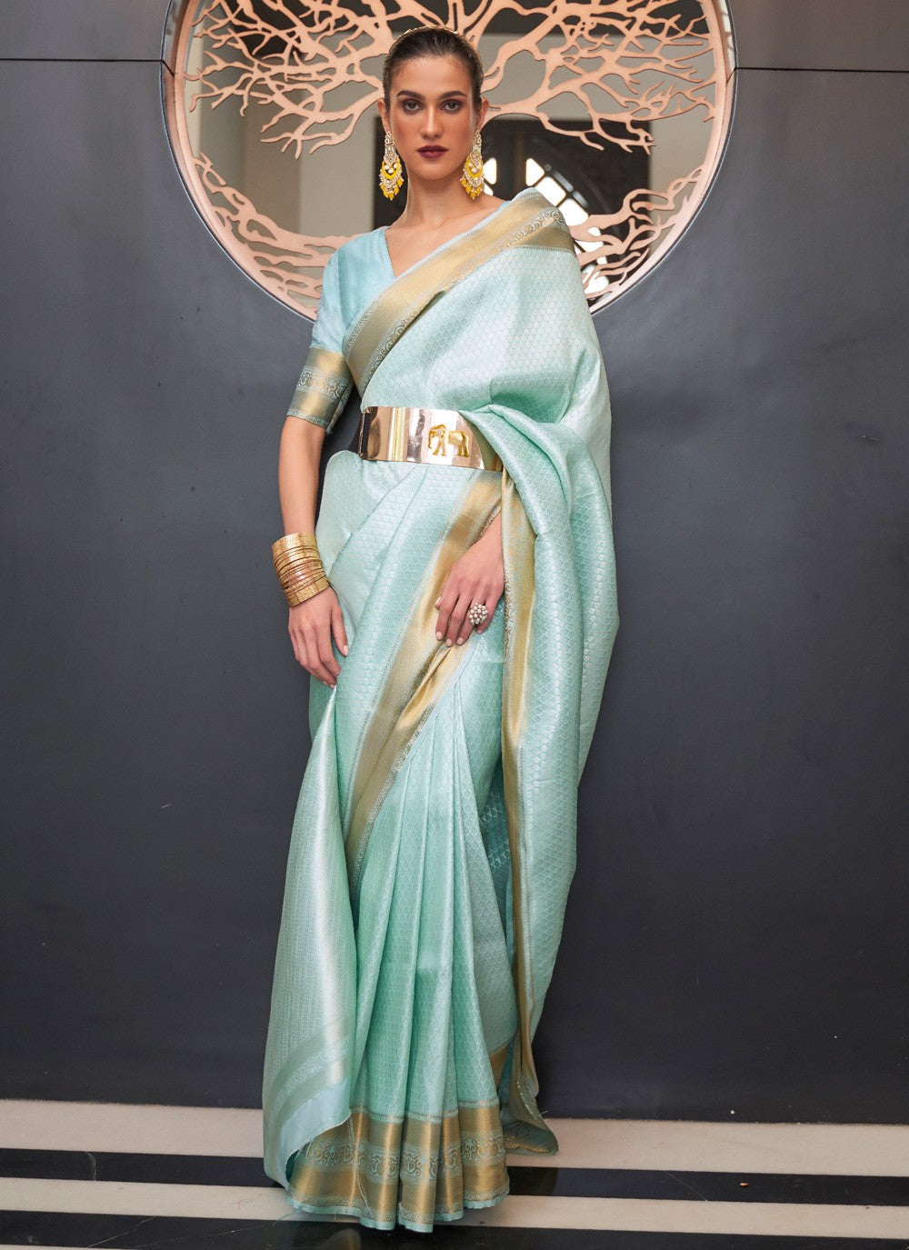 Classic Weaving Zari Silk Saree - S3672