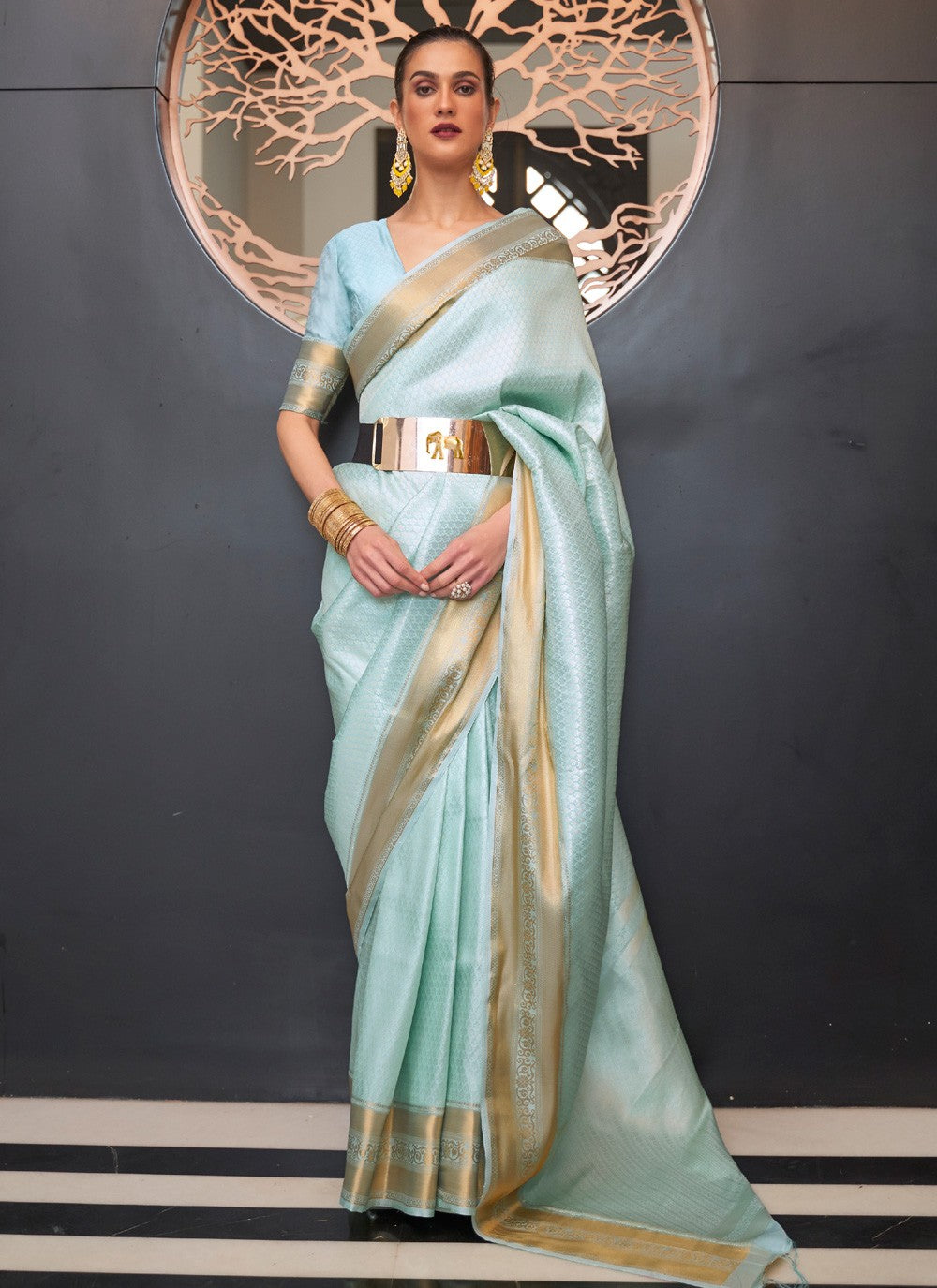 Classic Weaving Zari Silk Saree - S3672