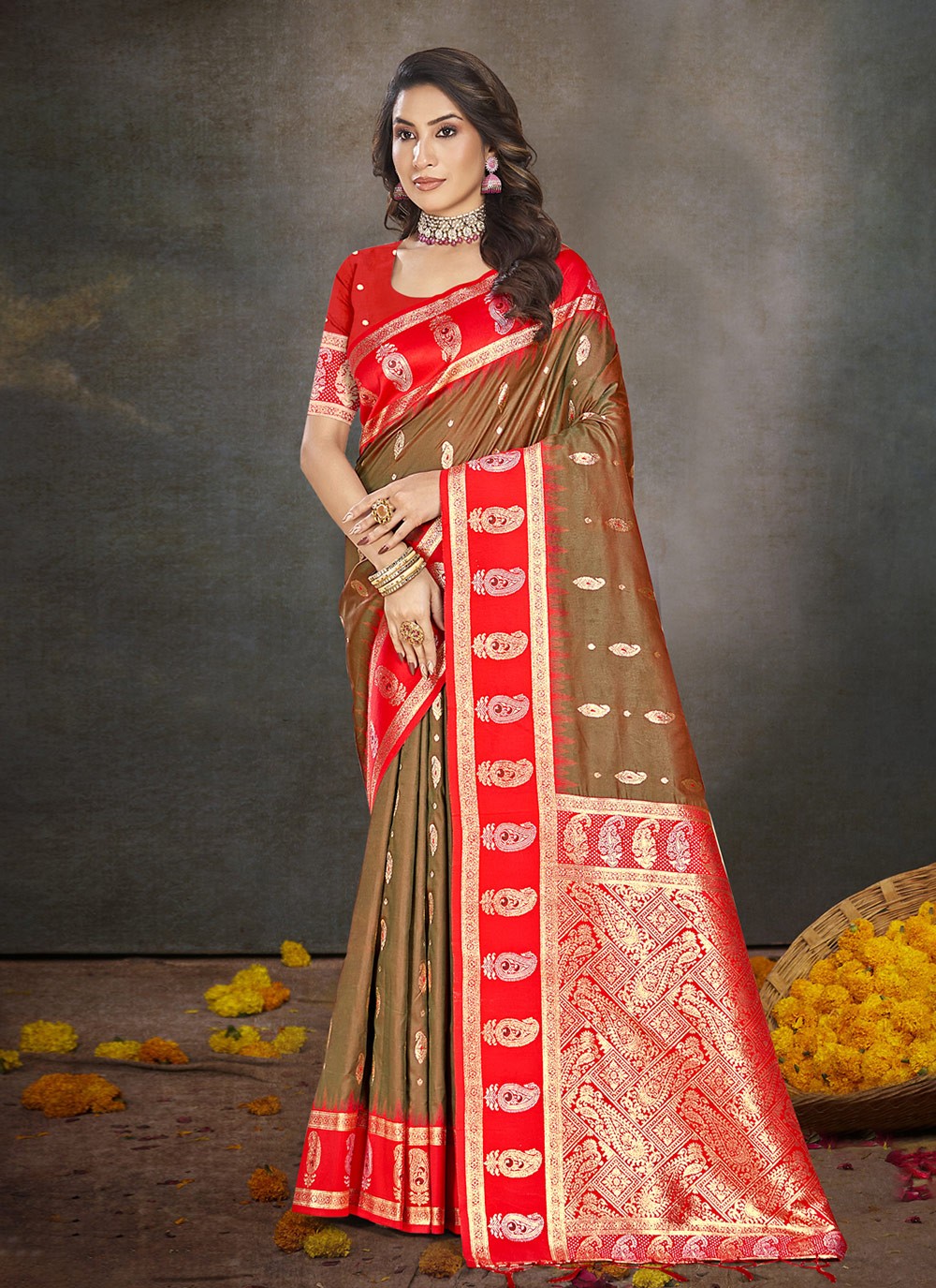 Trendy Weaving Zari Silk Yellow Saree - S11194